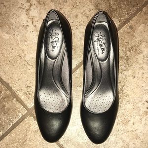 Life Stride Parigi Heels
